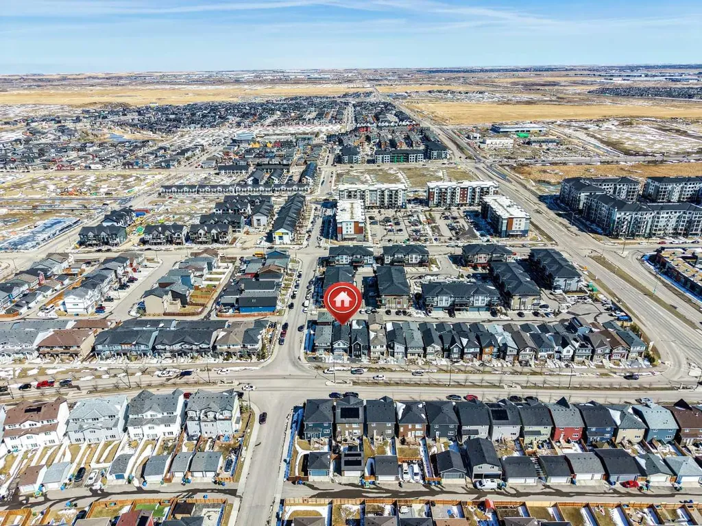 76 Lucas Boulevard NW Calgary AB T3P 1H9