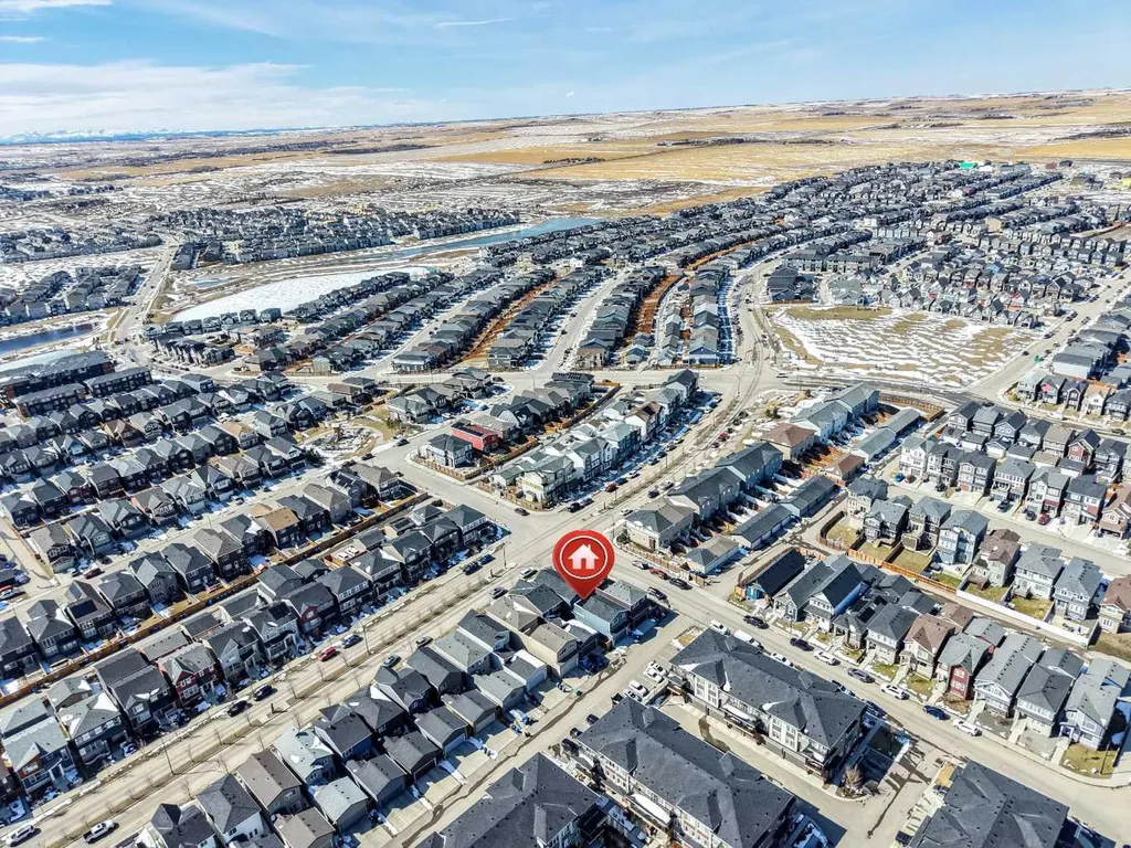76 Lucas Boulevard NW Calgary AB T3P 1H9