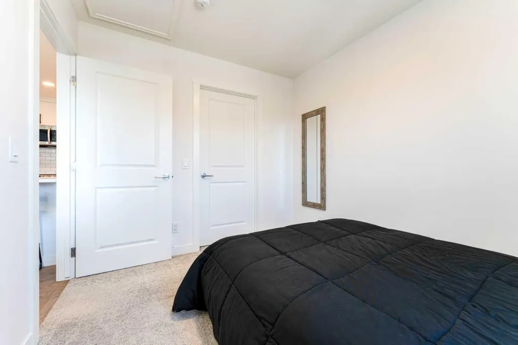 76 Lucas Boulevard NW Calgary AB T3P 1H9