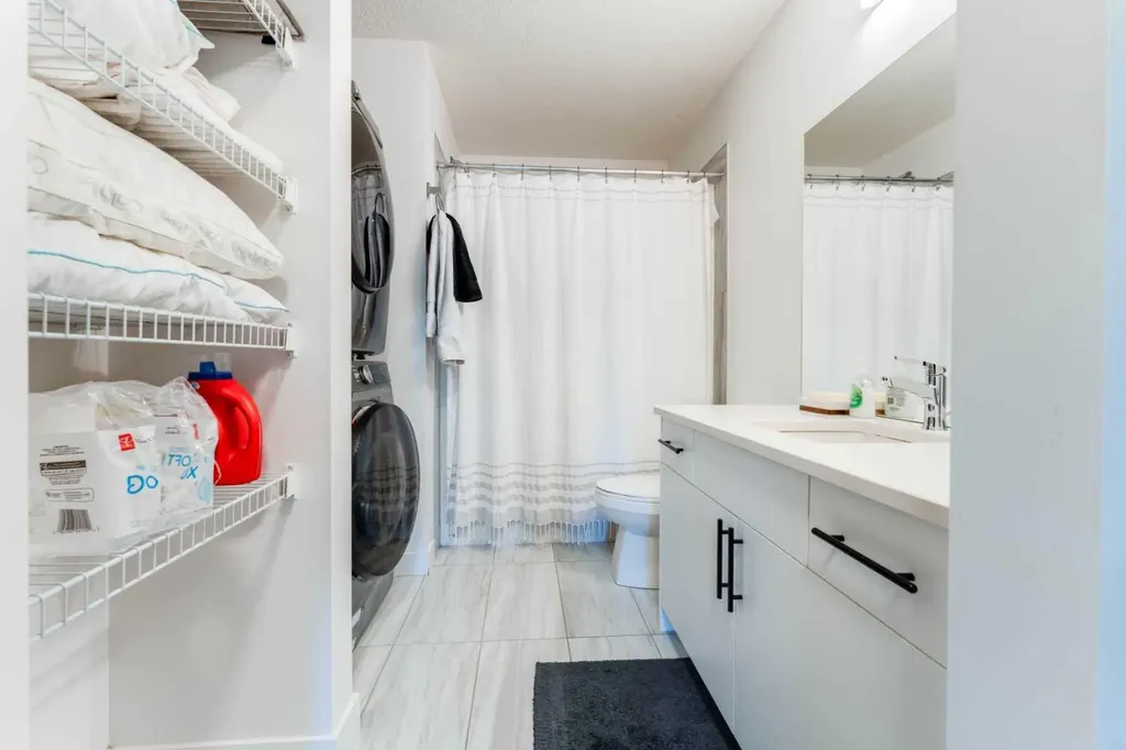76 Lucas Boulevard NW Calgary AB T3P 1H9