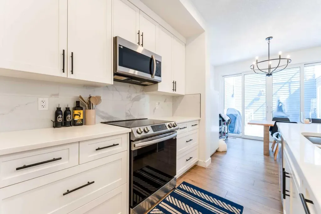 76 Lucas Boulevard NW Calgary AB T3P 1H9