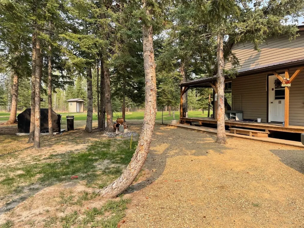 7923 Range Road 73 Rural Saddle Hills County AB T0H 3G0