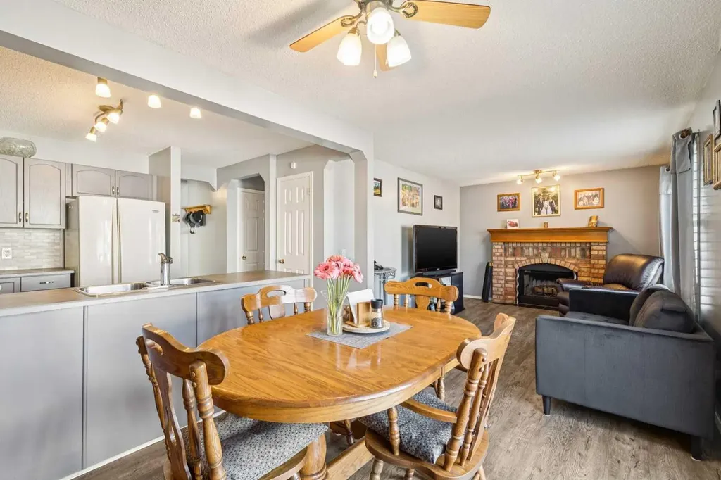 3 Riverwood Court SE Calgary AB T2C4E9