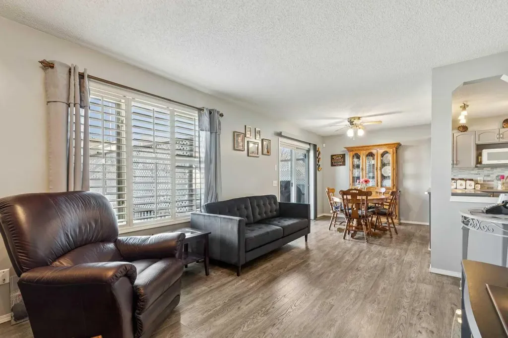 3 Riverwood Court SE Calgary AB T2C4E9