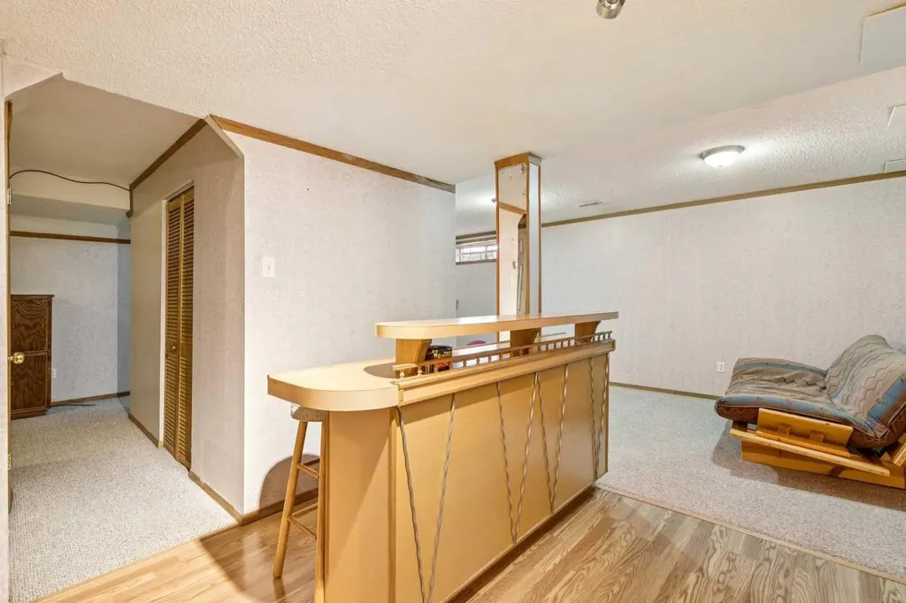 3 Riverwood Court SE Calgary AB T2C4E9