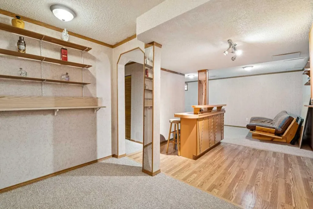 3 Riverwood Court SE Calgary AB T2C4E9