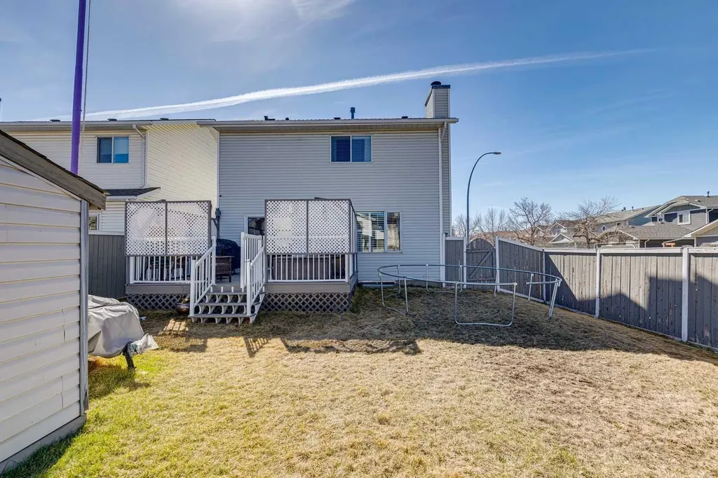 3 Riverwood Court SE Calgary AB T2C4E9