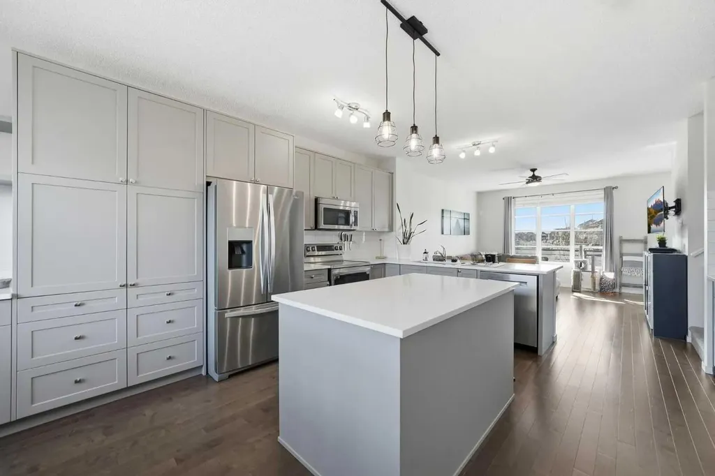 183 Savanna Parade NE Calgary AB T3J 0W1