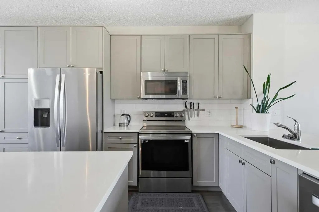183 Savanna Parade NE Calgary AB T3J 0W1