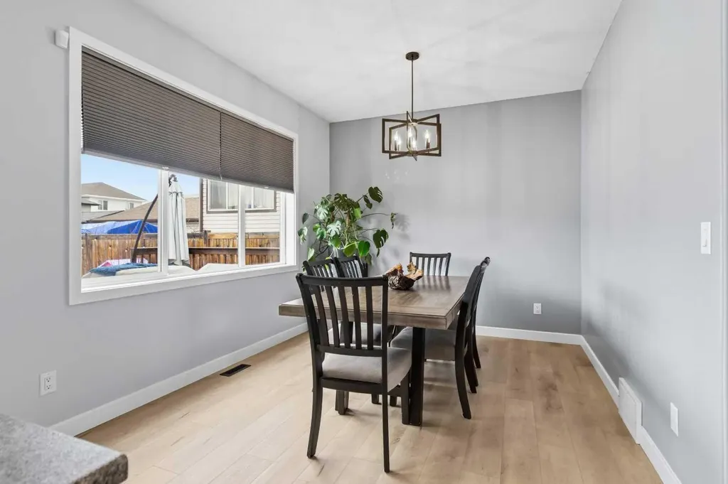 253 Grosbeak Way Fort Mcmurray AB T9K 0L8