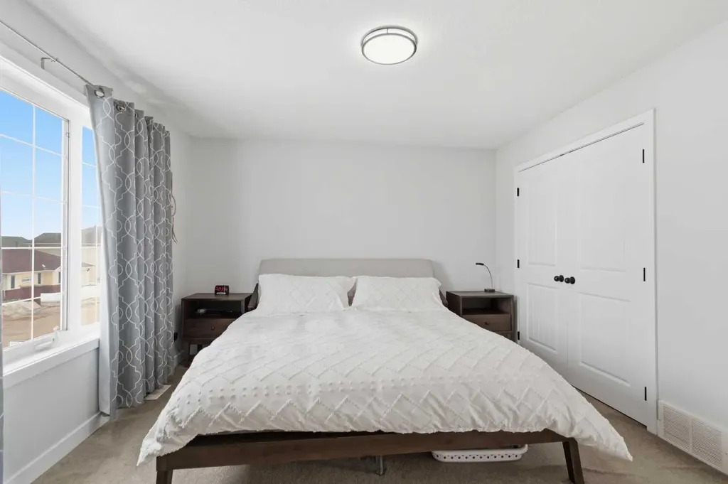 253 Grosbeak Way Fort Mcmurray AB T9K 0L8