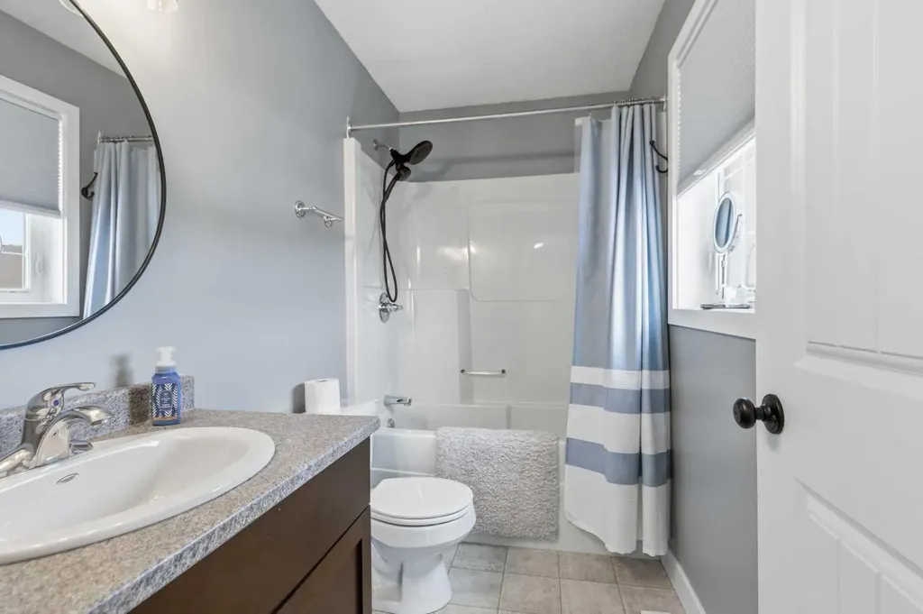 253 Grosbeak Way Fort Mcmurray AB T9K 0L8