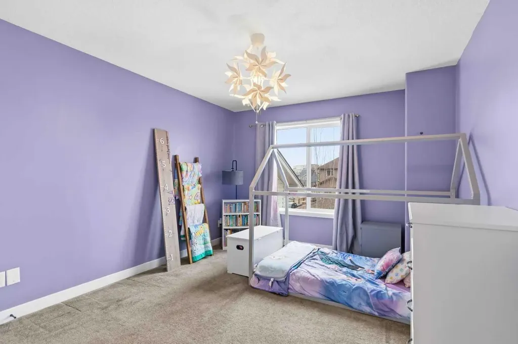 253 Grosbeak Way Fort Mcmurray AB T9K 0L8