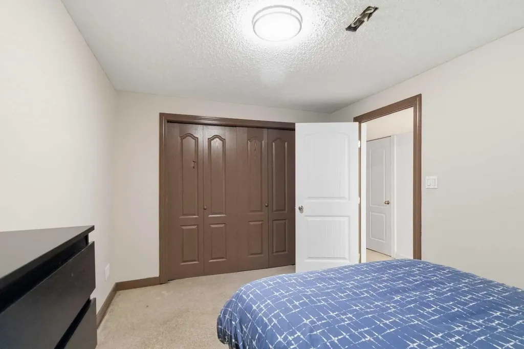 253 Grosbeak Way Fort Mcmurray AB T9K 0L8