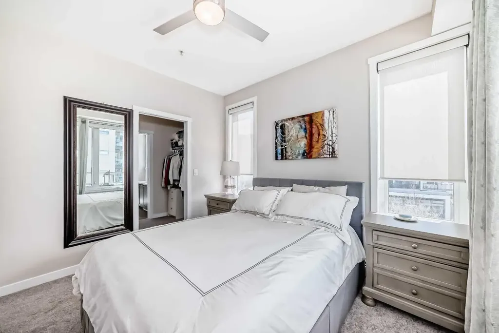 30 Shawnee Common SW Calgary AB T2Y 0R1