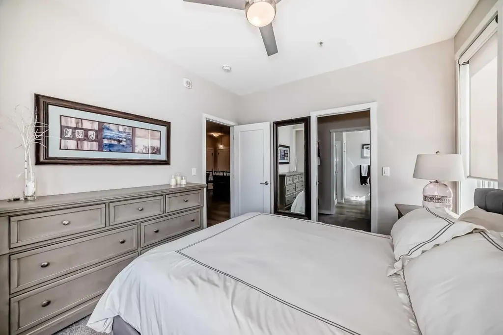 30 Shawnee Common SW Calgary AB T2Y 0R1