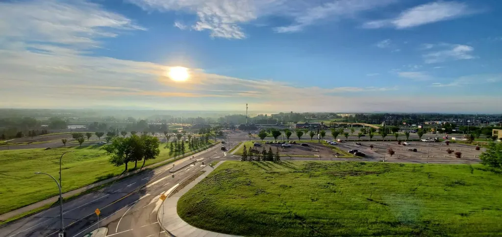 30 Shawnee Common SW Calgary AB T2Y 0R1