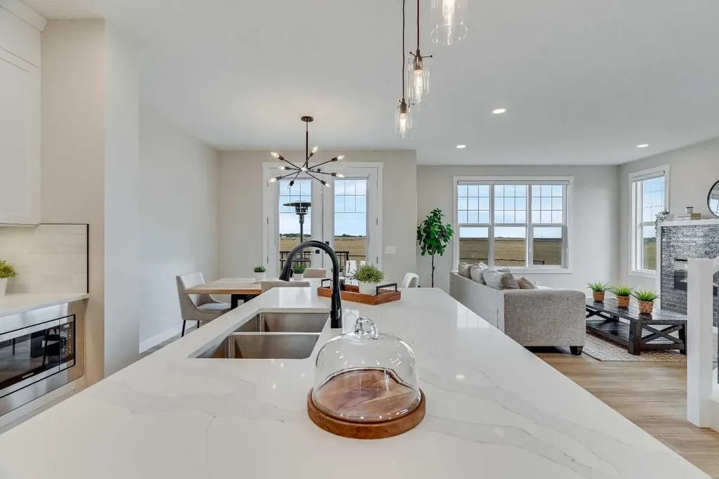 463 Kinniburgh Loop Chestermere AB T1X 3C2