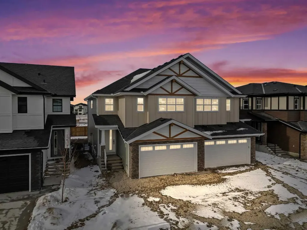 463 Kinniburgh Loop Chestermere AB T1X 3C2