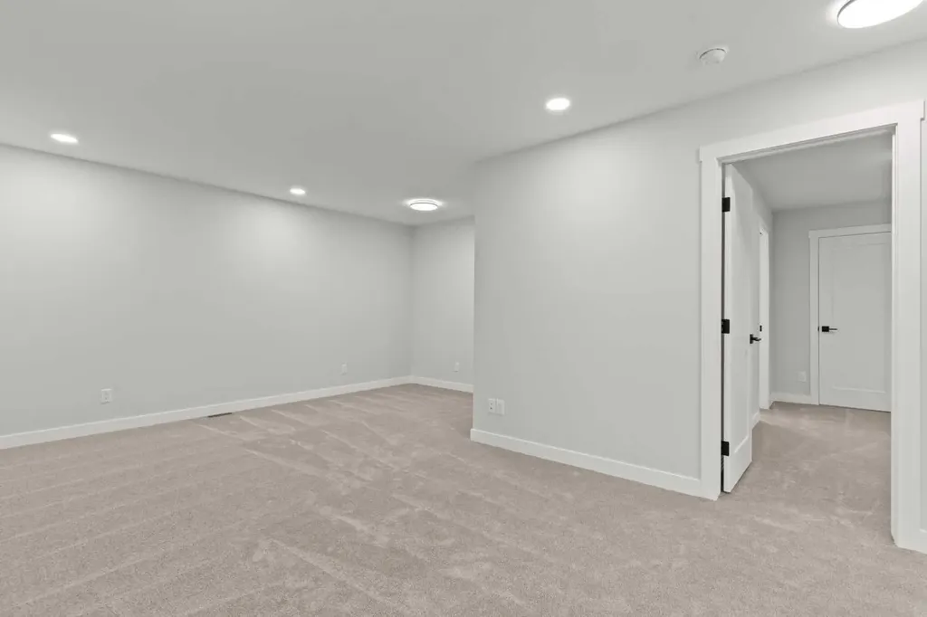 463 Kinniburgh Loop Chestermere AB T1X 3C2