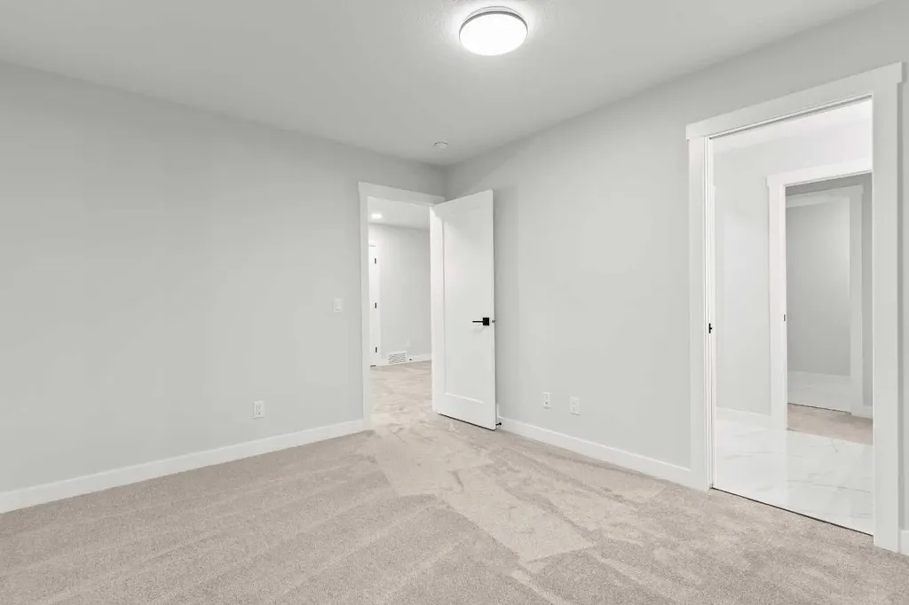 463 Kinniburgh Loop Chestermere AB T1X 3C2