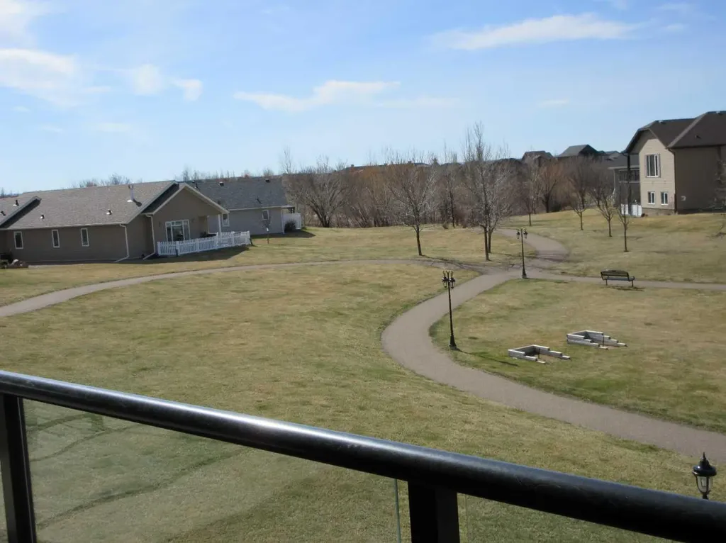 122 Chartwell Place SE Medicine Hat AB T1B 0E4