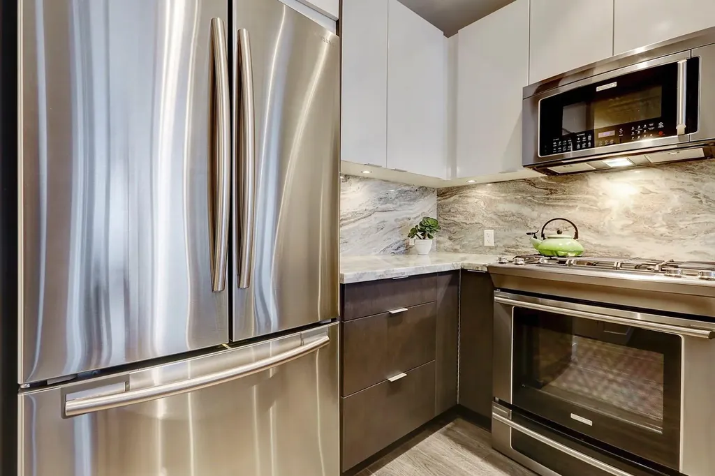 119 Confluence Mews SE Calgary AB T2G 1J1