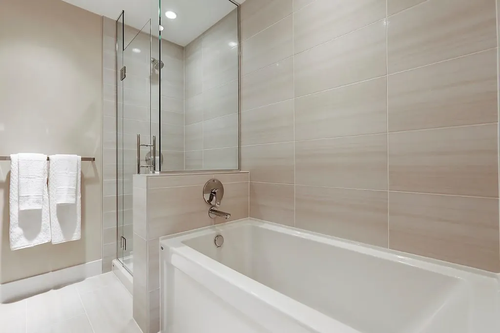 119 Confluence Mews SE Calgary AB T2G 1J1