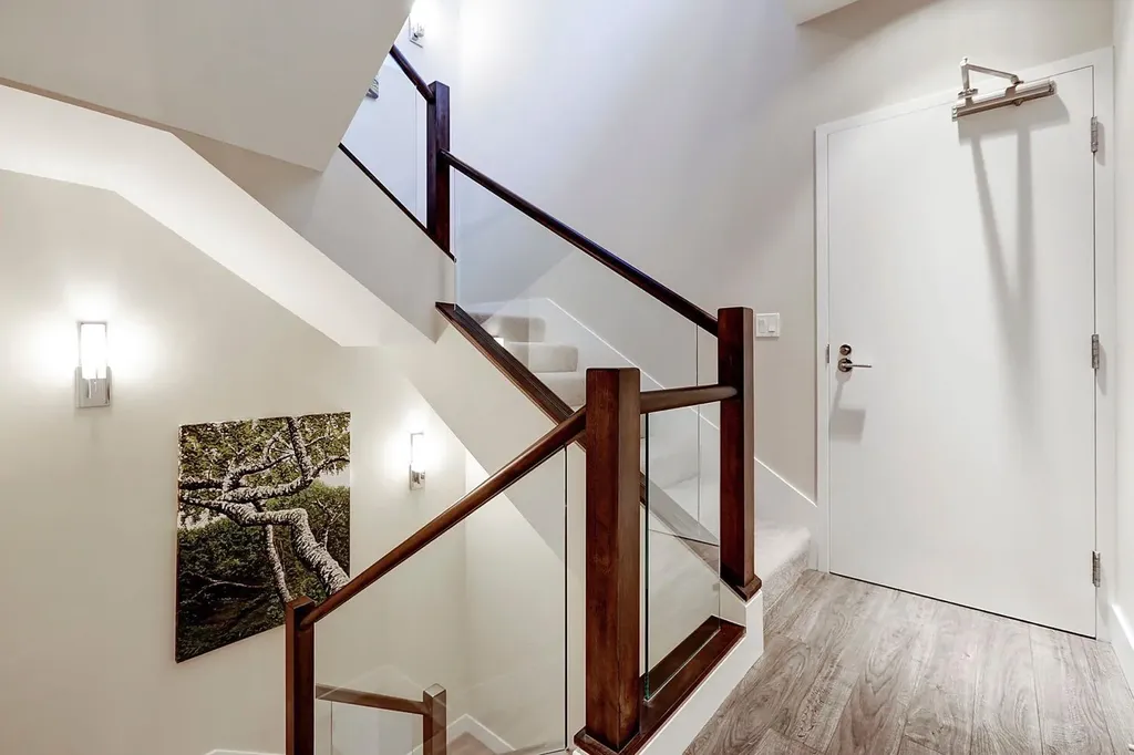 119 Confluence Mews SE Calgary AB T2G 1J1