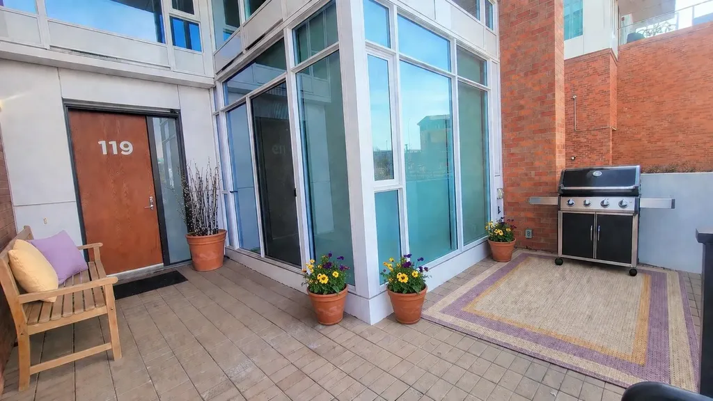 119 Confluence Mews SE Calgary AB T2G 1J1