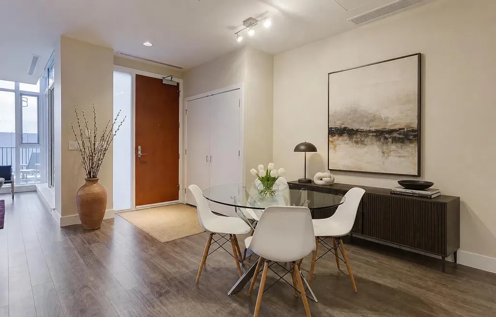 119 Confluence Mews SE Calgary AB T2G 1J1