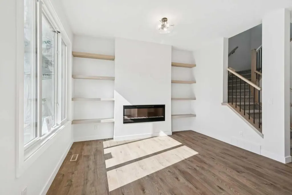 83 Creekstone Common SW Calgary AB T2X6H7