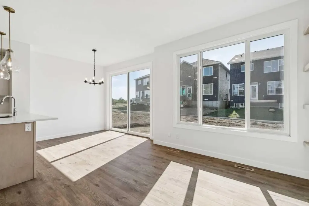 83 Creekstone Common SW Calgary AB T2X6H7