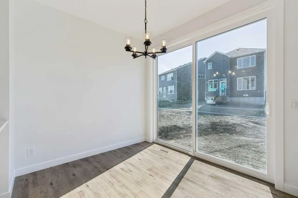 83 Creekstone Common SW Calgary AB T2X6H7