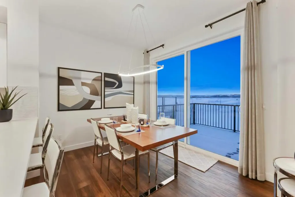 83 Creekstone Common SW Calgary AB T2X6H7
