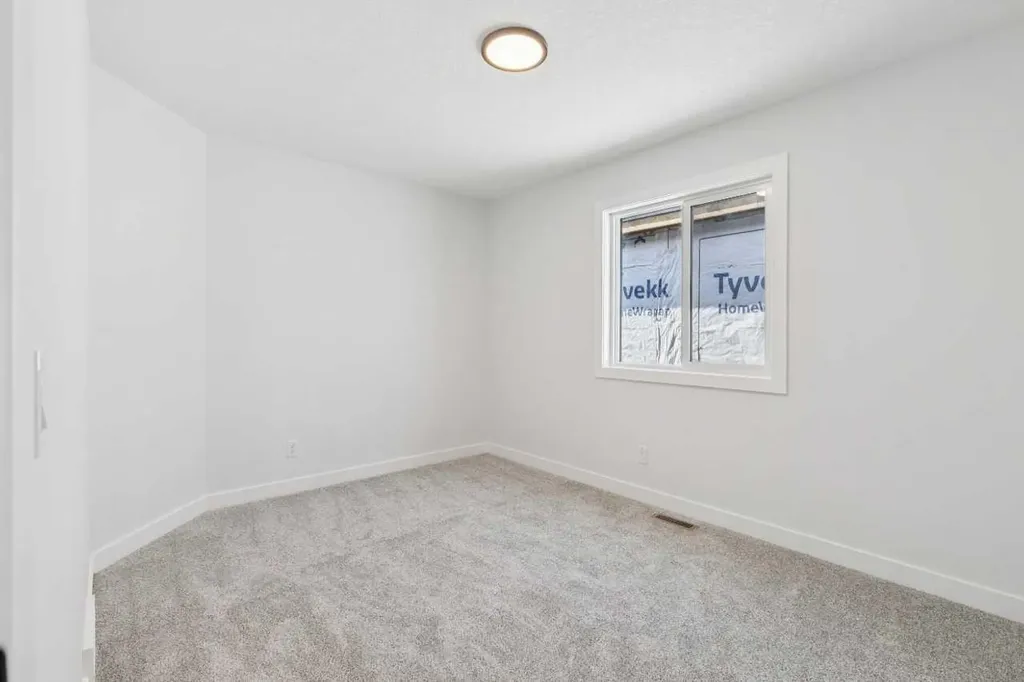 83 Creekstone Common SW Calgary AB T2X6H7