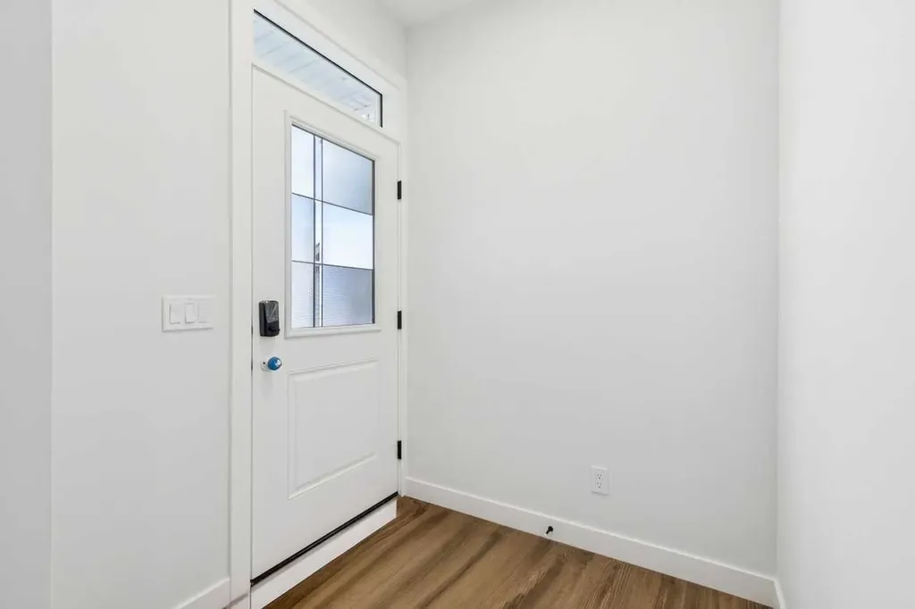 83 Creekstone Common SW Calgary AB T2X6H7