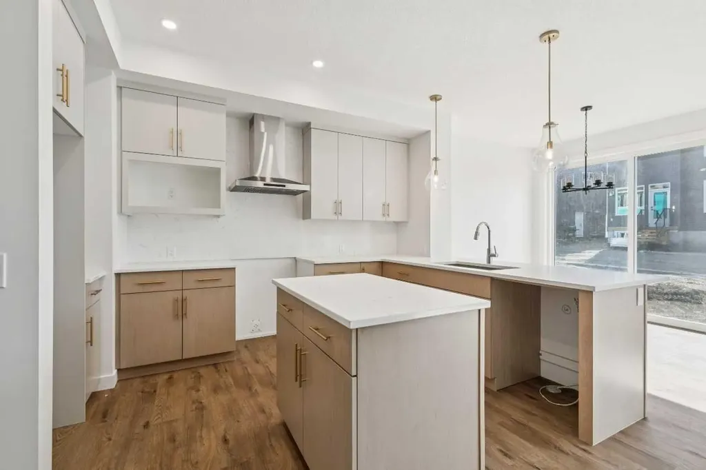 83 Creekstone Common SW Calgary AB T2X6H7