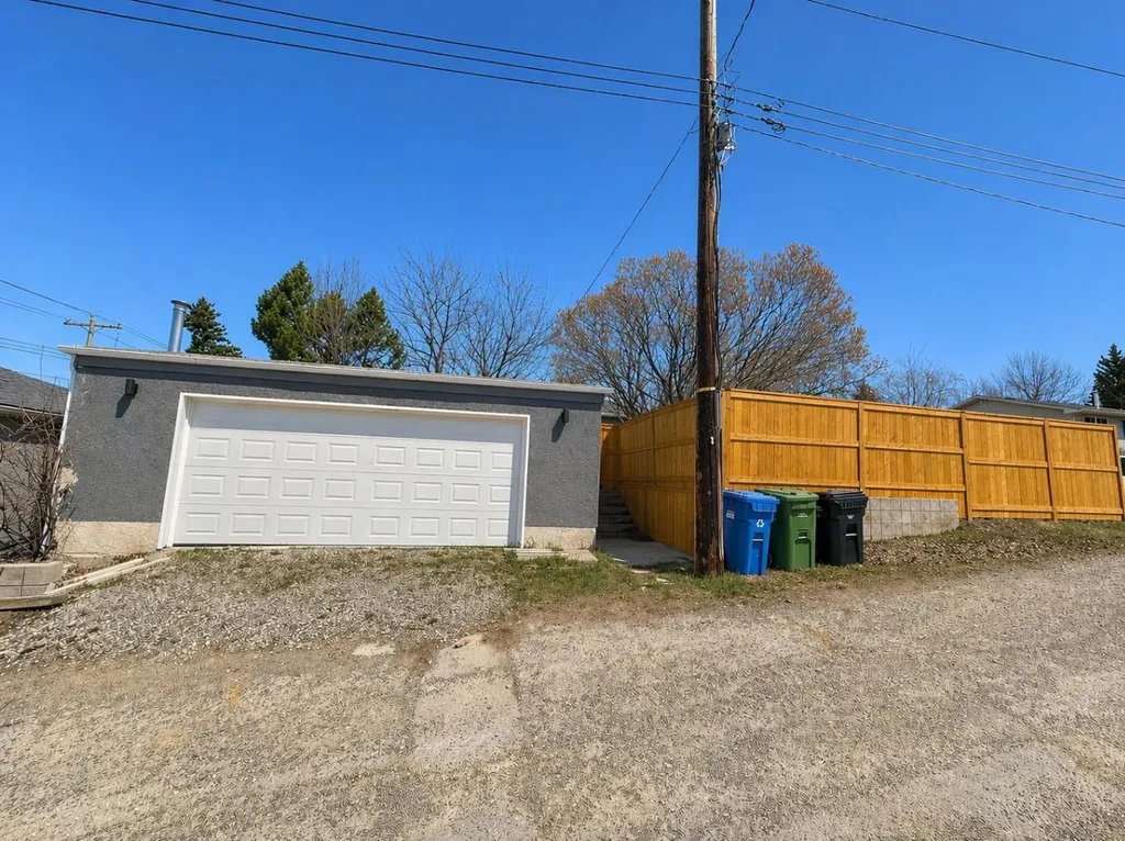 198 Silver Brook Road NW Calgary AB T3B 3J1