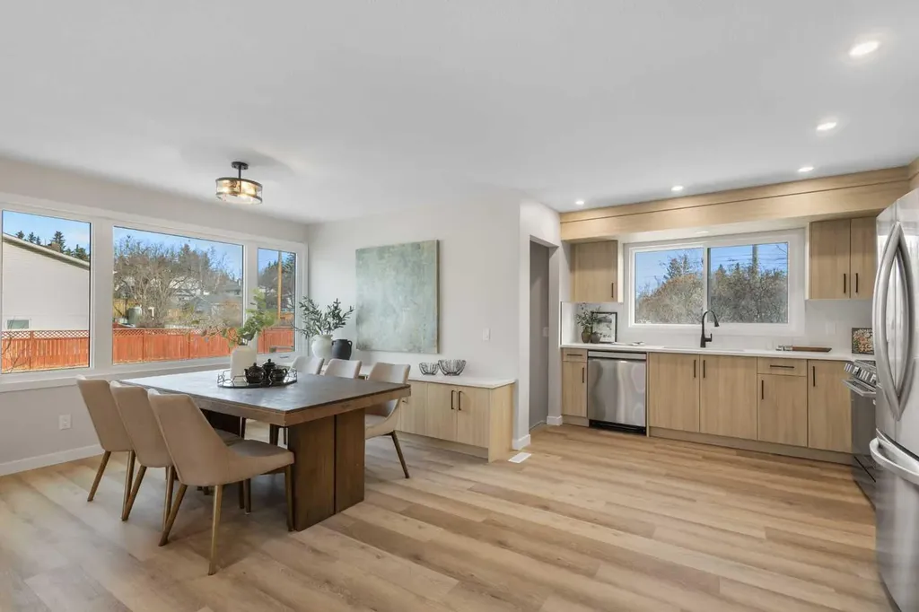 198 Silver Brook Road NW Calgary AB T3B 3J1
