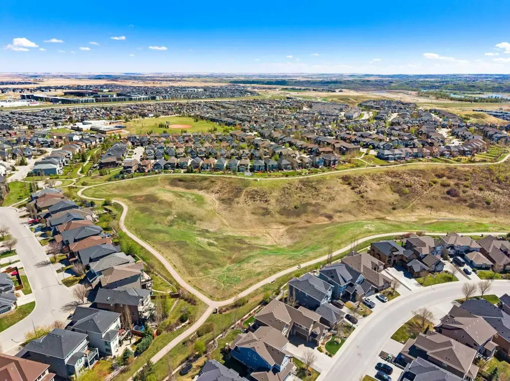 16 Cranarch Grove SE Calgary AB T3M 0V5