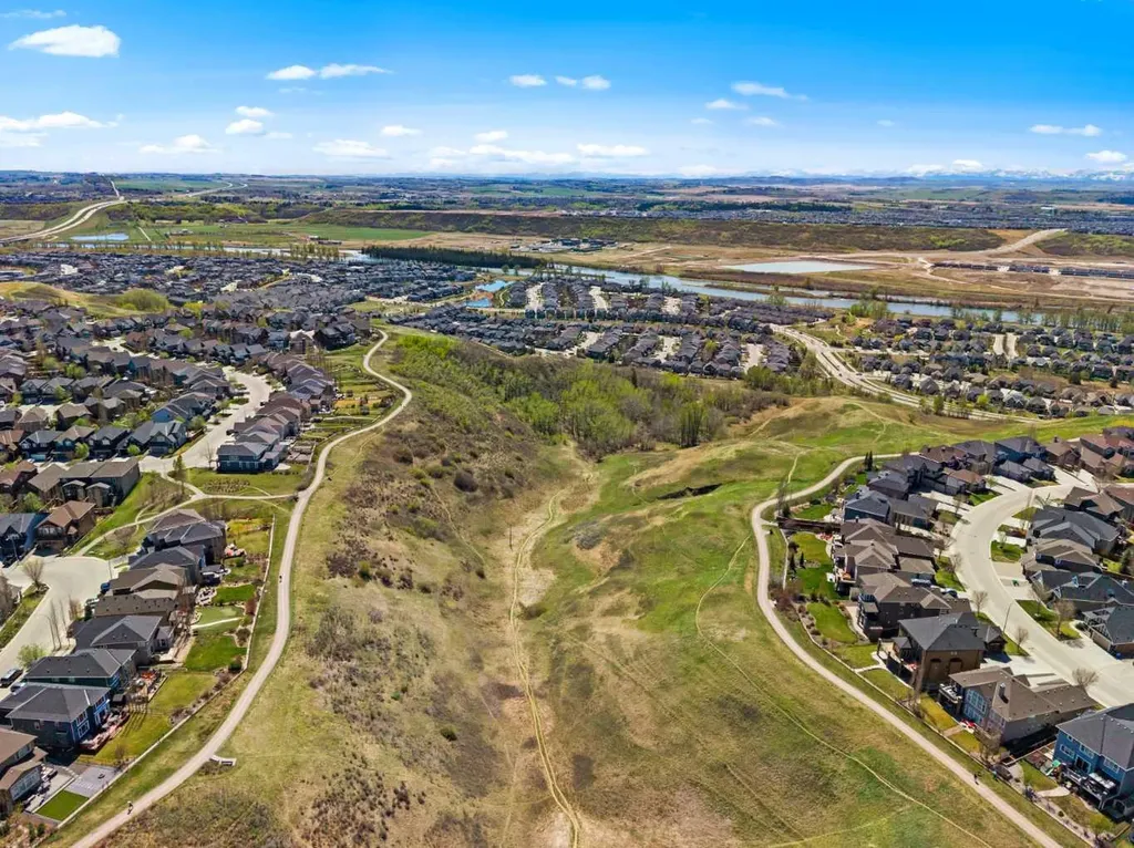 16 Cranarch Grove SE Calgary AB T3M 0V5