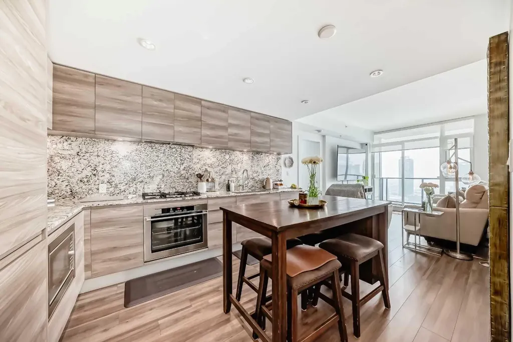 310 12 Avenue SW Calgary AB T2R 1B5