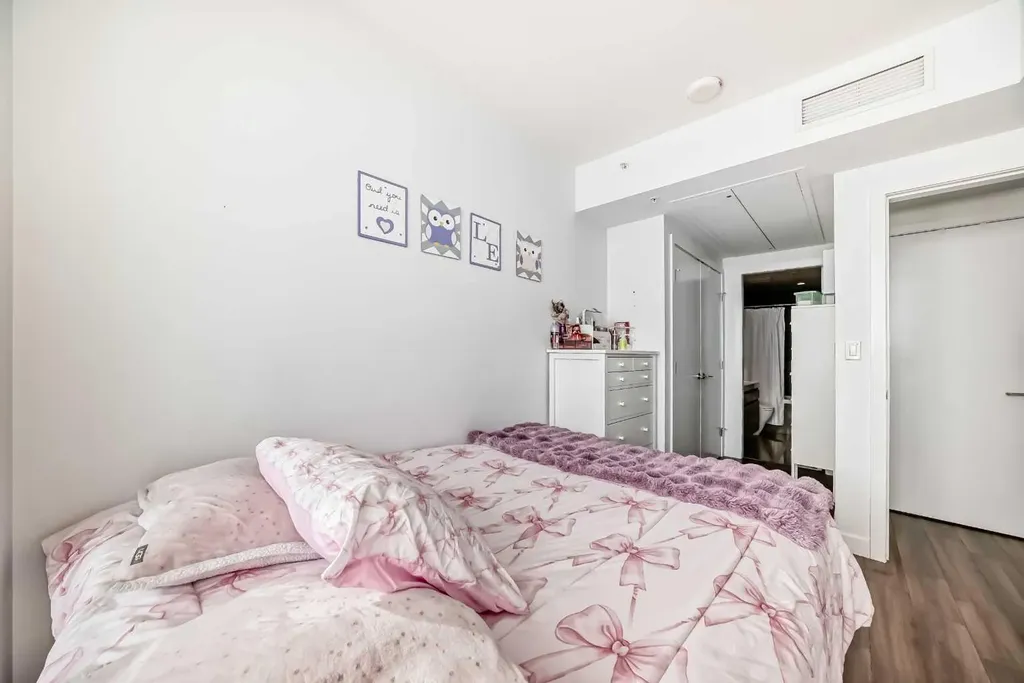 310 12 Avenue SW Calgary AB T2R 1B5