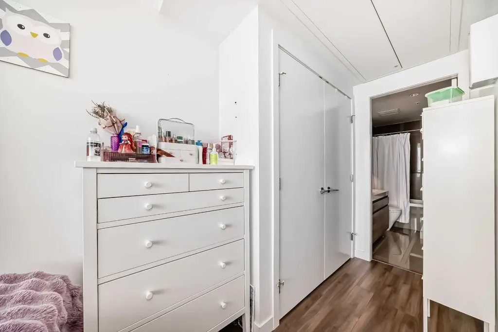 310 12 Avenue SW Calgary AB T2R 1B5
