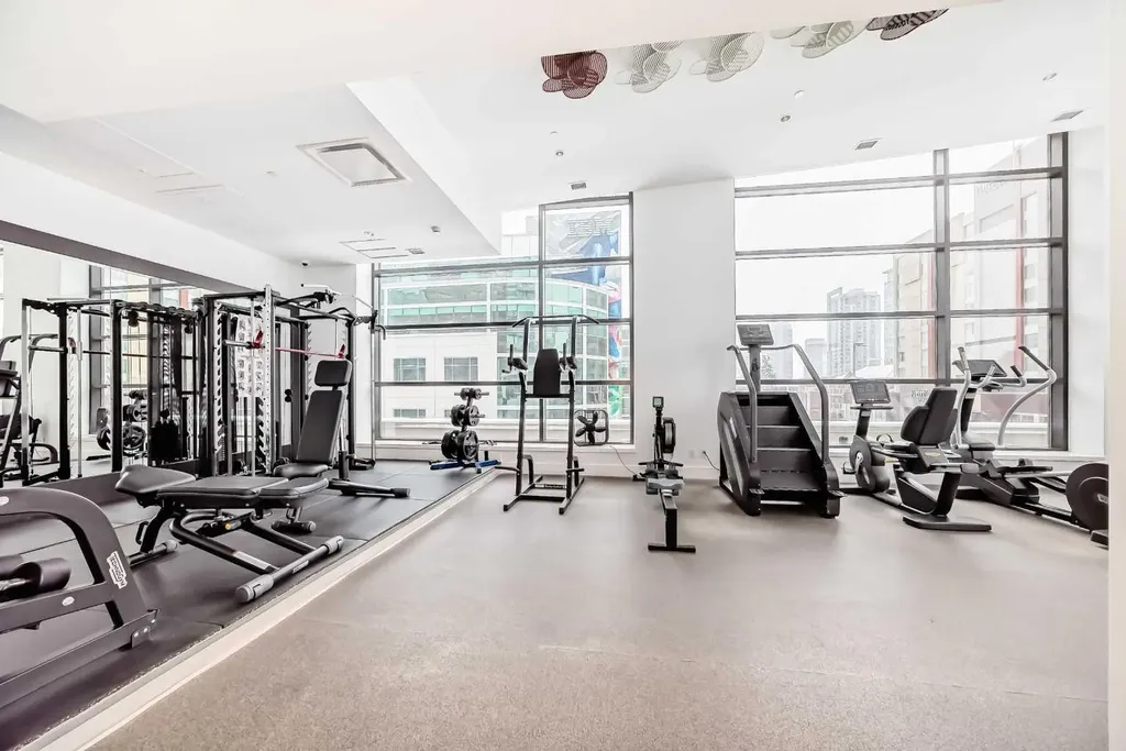 310 12 Avenue SW Calgary AB T2R 1B5