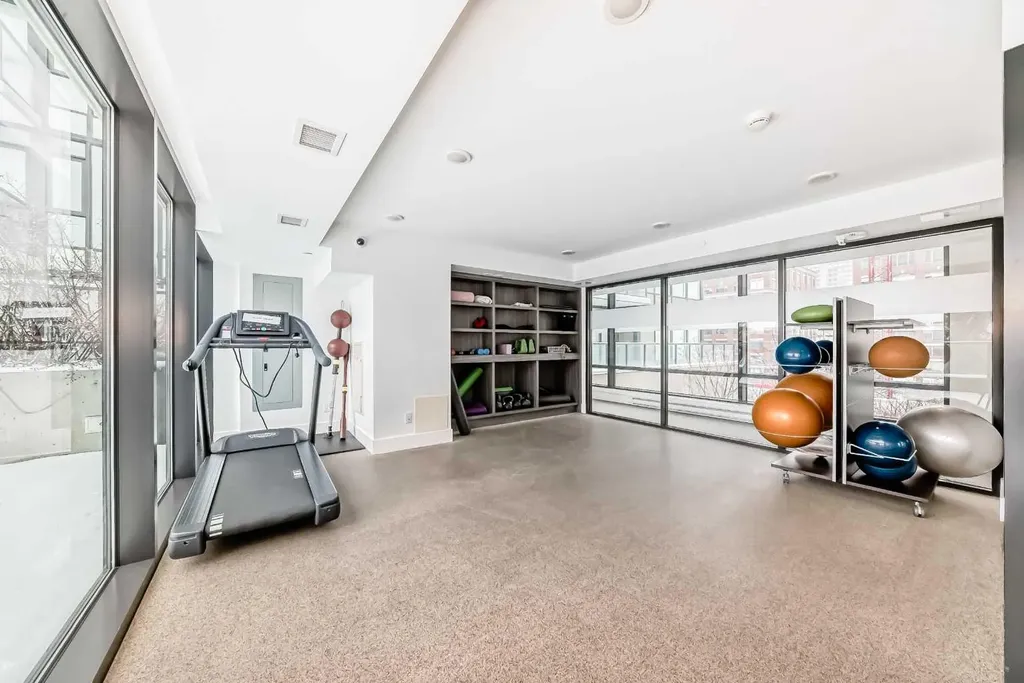 310 12 Avenue SW Calgary AB T2R 1B5