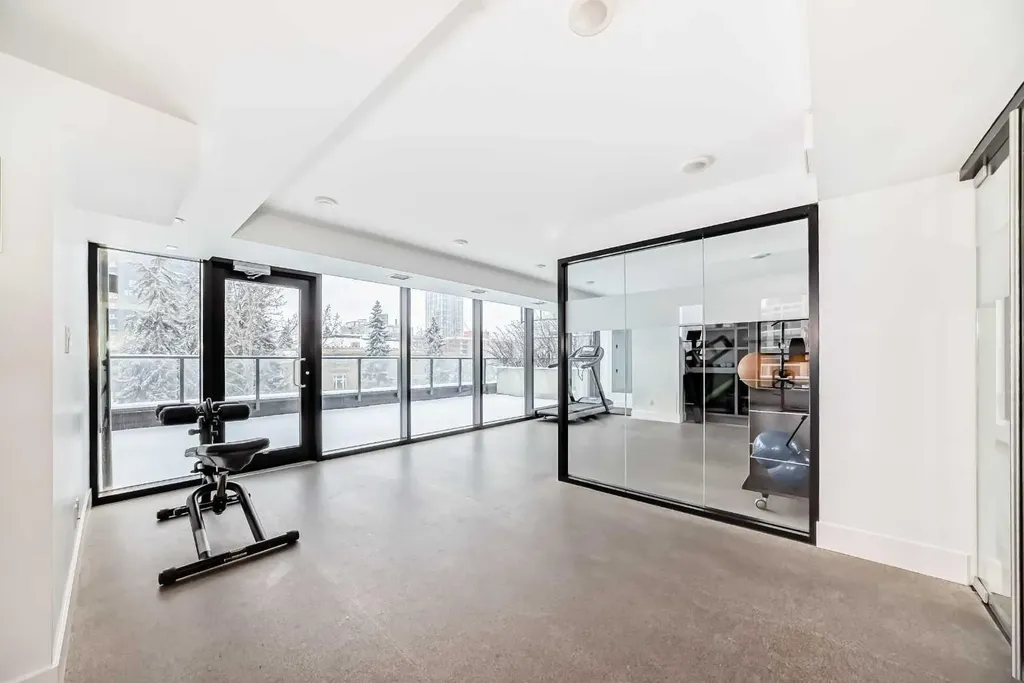 310 12 Avenue SW Calgary AB T2R 1B5