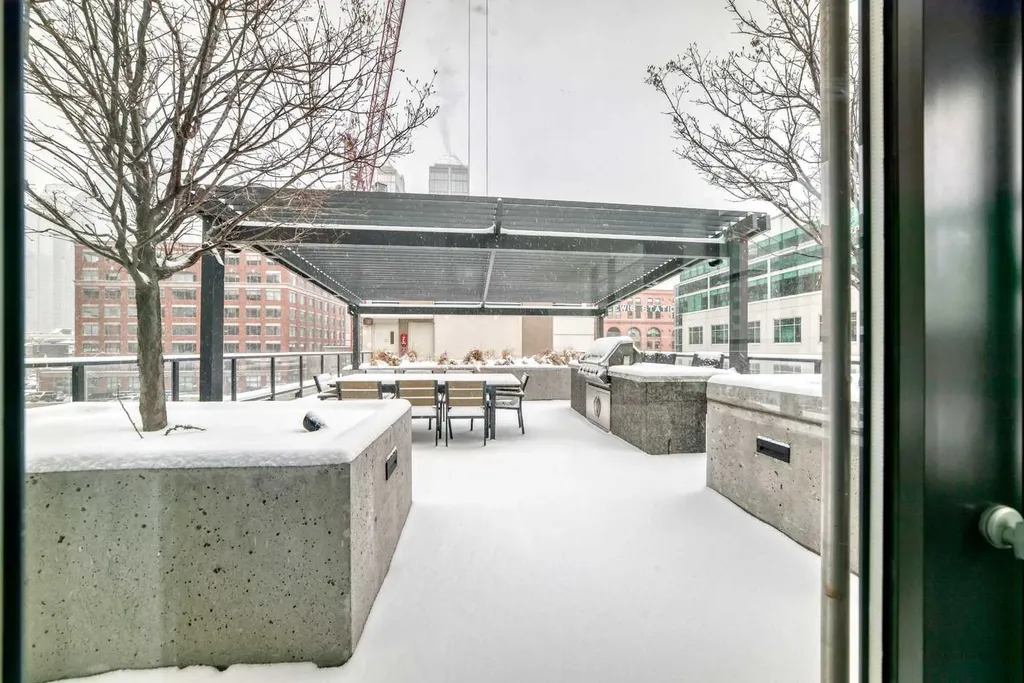 310 12 Avenue SW Calgary AB T2R 1B5
