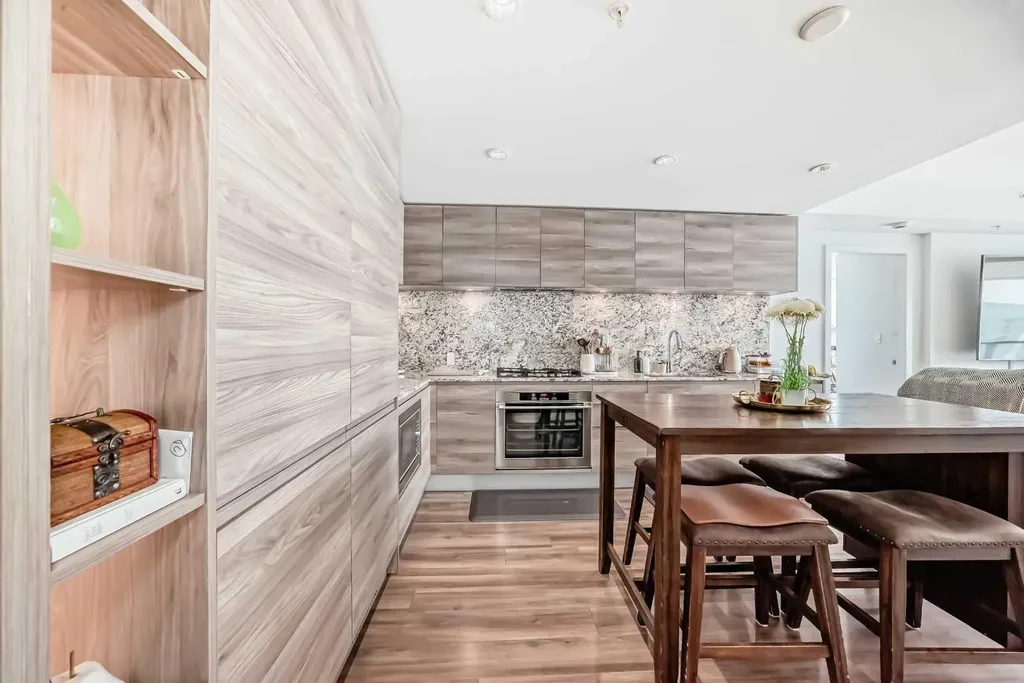 310 12 Avenue SW Calgary AB T2R 1B5